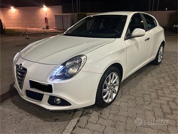 Alfa Romeo Giulietta 1.6 JTDm-2 105 CV Exclusive