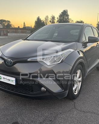 TOYOTA C-HR 1.8 Hybrid E-CVT Business