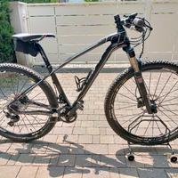 MTB in CARBONIO 27.5 Pollici 