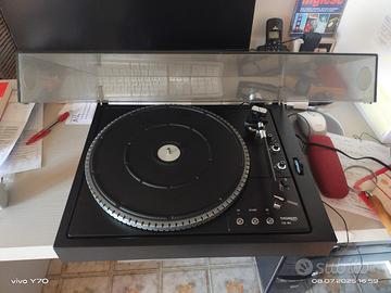 Thorens TD 104 giradischi