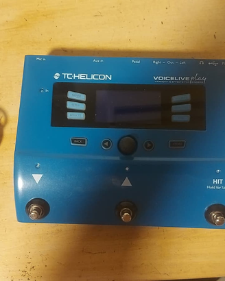 TC-HELICON VOICELIVE PLAY  PROCESSORE VOCALE