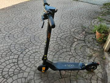 monopatino elettrico lexgo L10 