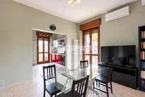4 LOCALI! RISTRUTTURATO CON GIARDINO PRIVATO E BOX