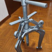 Estrattore cuscinetti a tre bracci