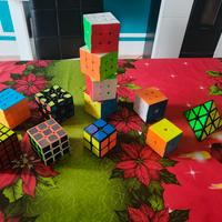 vari cubi di rubik