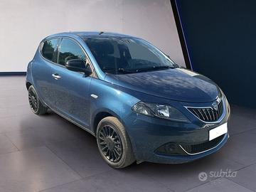 Lancia Ypsilon 1.0 firefly hybrid Silver s&s 70cv