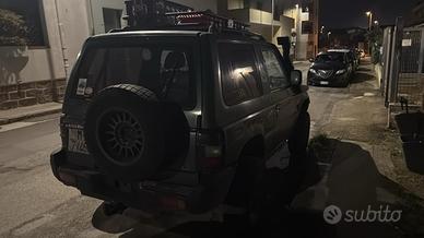 MITSUBISHI PAJERO V20 1992