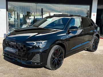 Audi Q8 TDI 286 SUPER ACCESSORIATA PRONTA CONS
