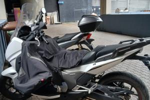 Honda Integra S 750 dct 