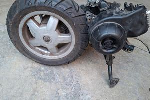 motore vespa lx50 