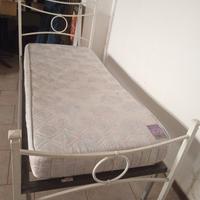 Letto singolo  bianco + Materasso (92x200) 