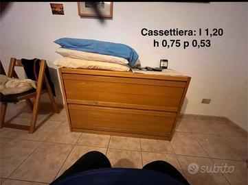 Cassettiera in legno di faggio