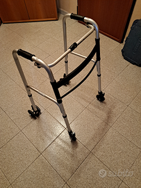 Deambulatore per disabili