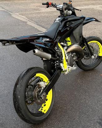 Husqvarna Sm/Cr 125 2010