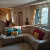   Divano angolare in pelle 5 posti 