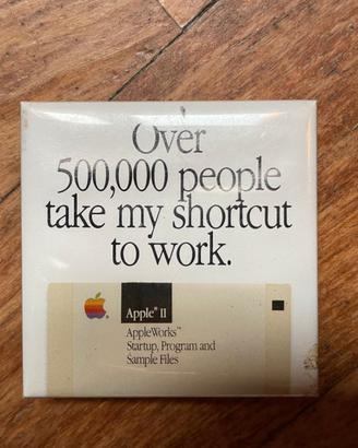 Spilla Vintage AppleWorks Anni '80- Apple II