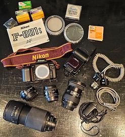 Nikon AF F801s + obbiettivi + borsa + accessori