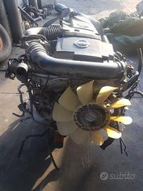 Motore nissan pathfinder 4.0 cc benz vq40de