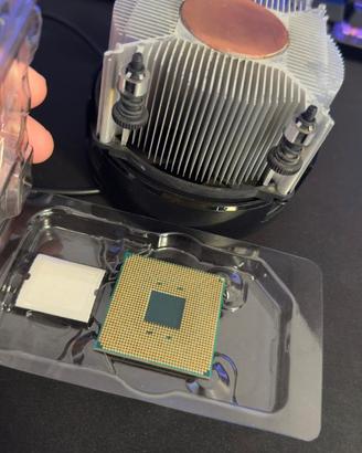 Ryzen 7 2700 + dissipatore + LED 3,2 GHz