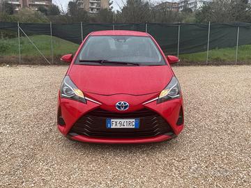 Toyota Yaris 1.5 Hybrid 5 porte Cool