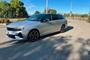 Nuova opel astra gs line sport tourer
