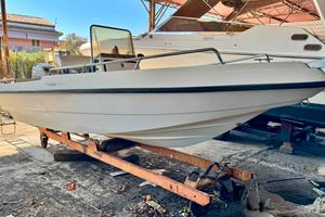 Barca A Punzio 525 open