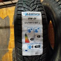 coppia di pneumatici auto nuovi 