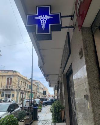 Croce parafarmacia studio ambulatoriale