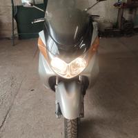 Suzuki Burgman 400 - 2005