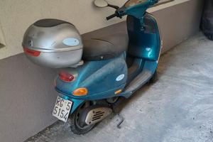 piaggio vespa et4 125