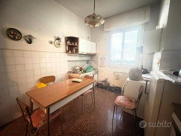 3 LOCALI A GENOVA