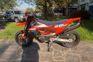 Ktm 690 SMC R
