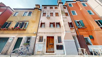 Bilocale con Cantina in Centro Storico a Chioggia