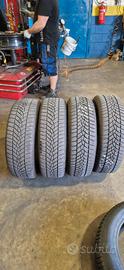  Treno Completo Goodyear UltraGrip +