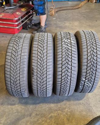  Treno Completo Goodyear UltraGrip +