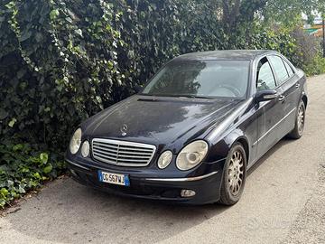 MERCEDES BENS CLASSE E ANNO 2004
