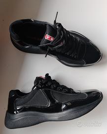 Prada cup full black 
