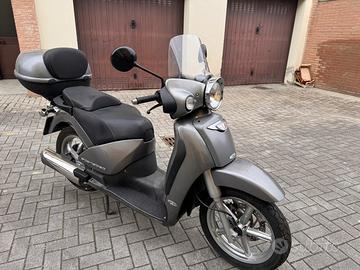 Aprilia Scarabeo 250