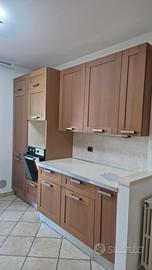 Mobile cucina completa di: frigorifero, freezer, f