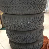 4 gomme Goodiard ultragrip 175/70/14