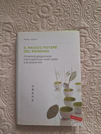Libro il magico potere del riordino