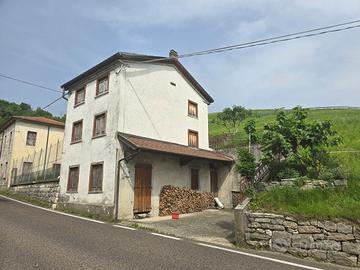 Pradipaldo: Casa singola con cortile e terrazzo, d