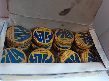 Scatola vintage Fila latte lucido da scarpe