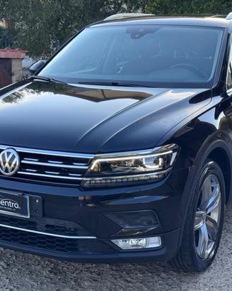 Volkswagen Tiguan 2.0 TDI SCR DSG 4MOTION Style 23