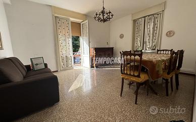 3 LOCALI DA RISTRUTTURARE