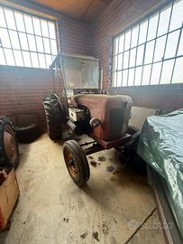 Trattore David Brown 950