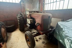 Trattore David Brown 950