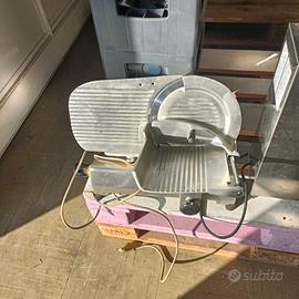 Affettatrice professionale 