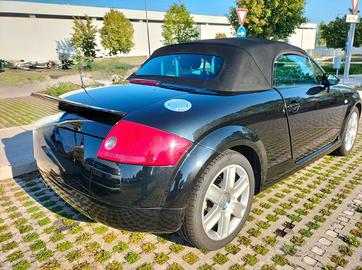 Audi TT roadster
