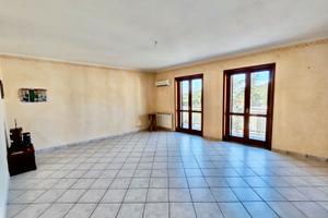 Appartamento a Castellana Sicula